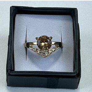 Gold Tone Champagne Oval Rhinestone Chevron Ring Clear Accent Costume Jewelry  8